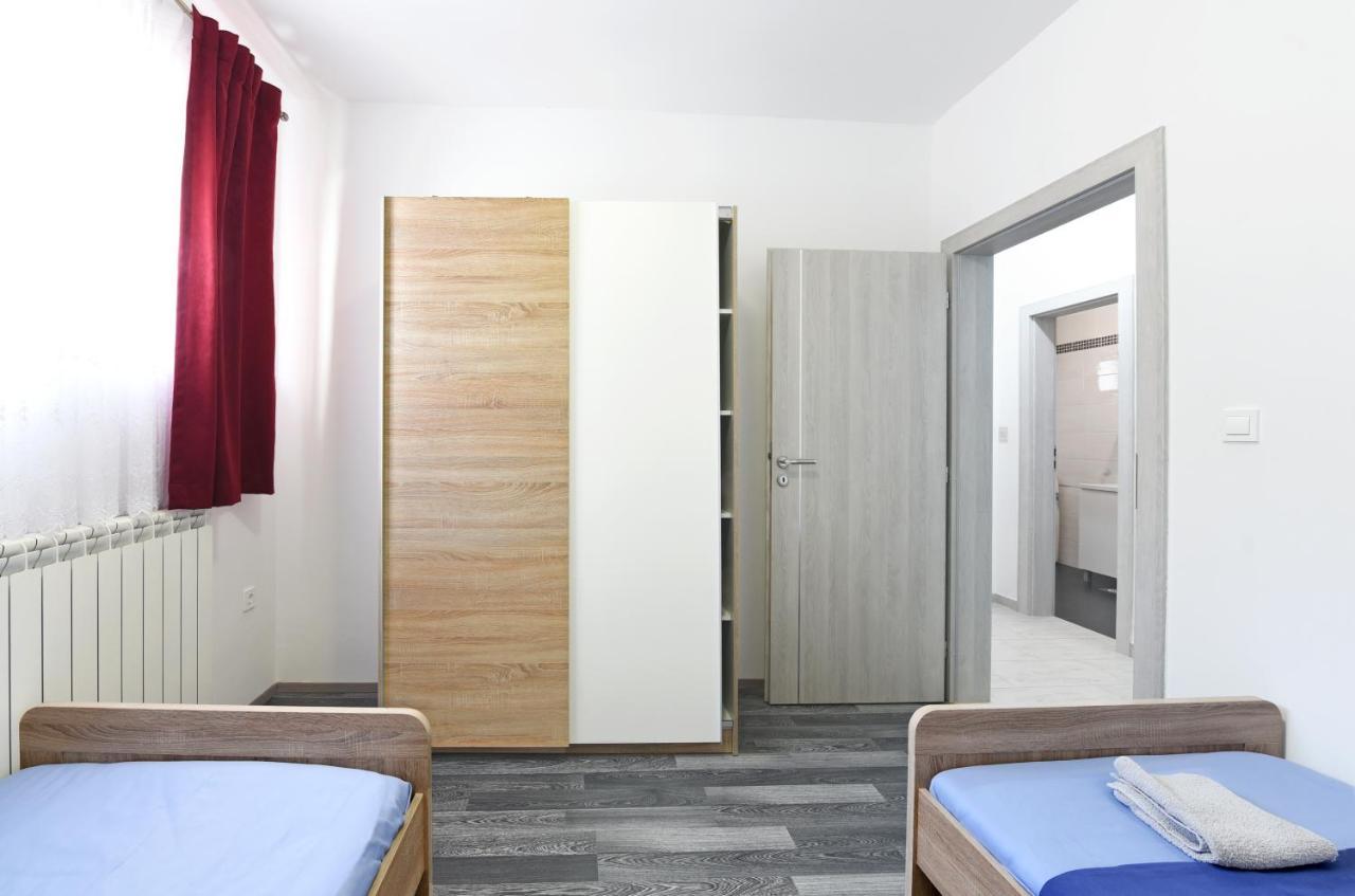 Apartments Mirasol Umag Exterior photo